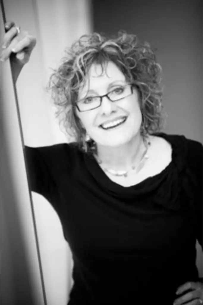 deb elkink door frame